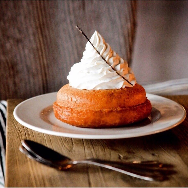 Baba au rhum, chantilly maison a la vanille Baba au rhum, chantilly maison a la vanille